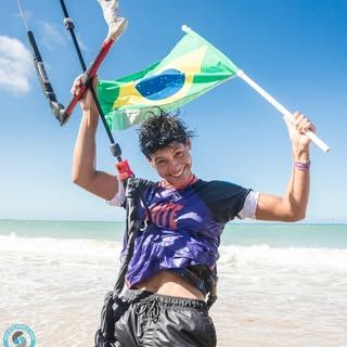 Mikaili Sol, professional Freestyle kitesurfer from Brazil – portrait